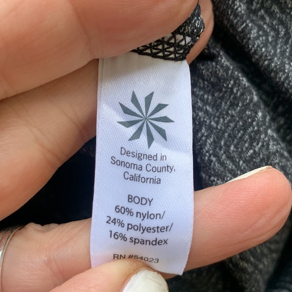 Athleta Gray Black Swirl Chaturanga Tights Leggings Pants W-451 Size Small - Picture 9 of 12